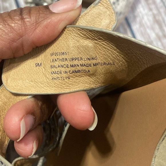 Sofft Breeze Snake Print Slide On Espadrille Sandals - Size 8.5 - Picture 8 of 8